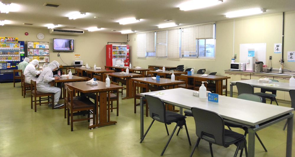 広い社員食堂