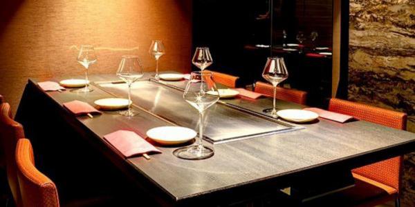 mahoroba鉄板 沖縄店の求人広告画像