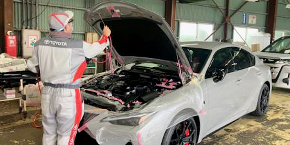 自動車整備(防錆)及び洗車スタッフ(浦添市)【正社員登用有／商品割引