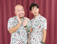お笑いコンビ【すっとこどっこい】のお二人の写真